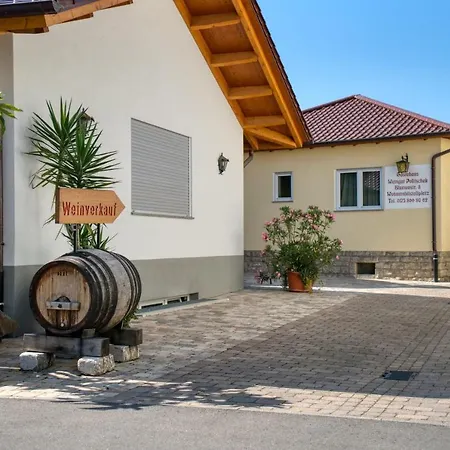 Gaestehaus Weingut Politschek Apartment Bad Friedrichshall