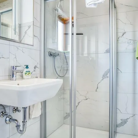 Gaestehaus Weingut Politschek Apartment Bad Friedrichshall
